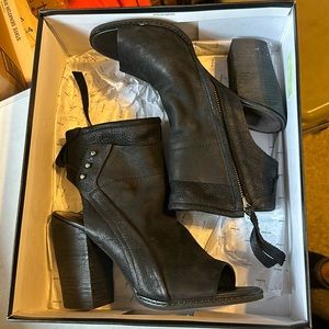 Dolce Vita Niki peep toe booties